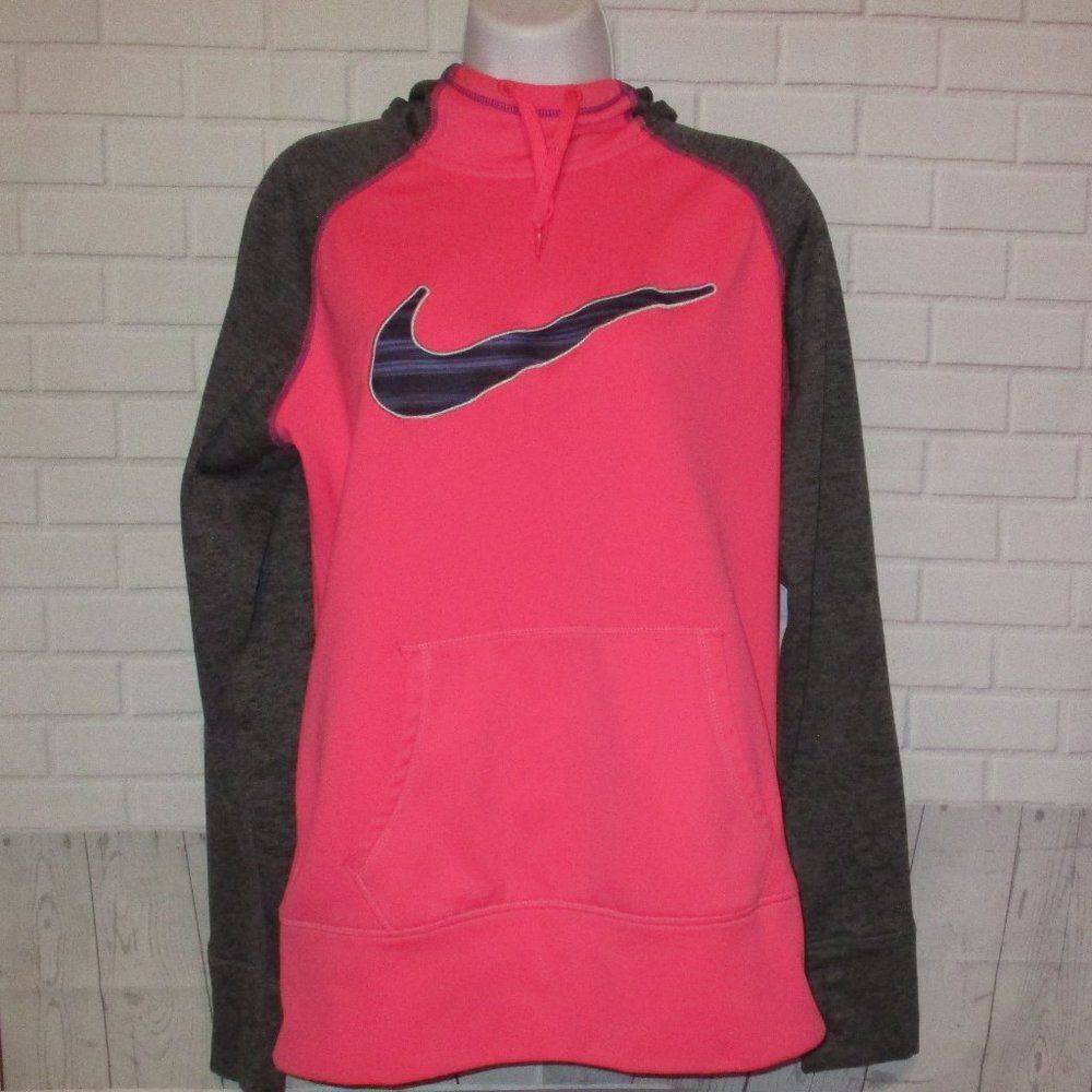 🎉Host Pick 🎉Nike Therma-Fit Size Large Long Sleeve Pullover Hoodie Pink & Gray